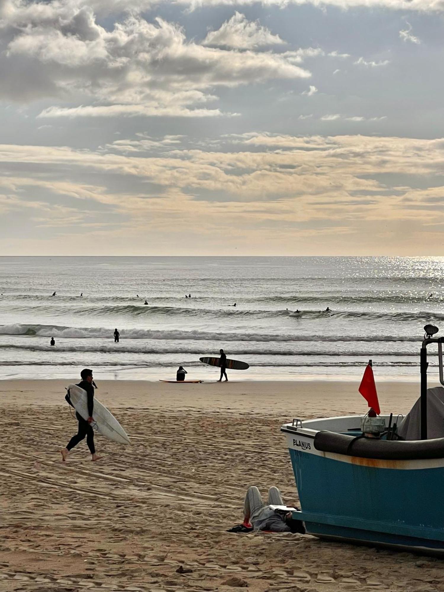 1-Bedroom Sea View Apartment With Private Balcony Costa Da Caparica, Just 5 Minutes From The Beach Costa da Caparica Exterior photo