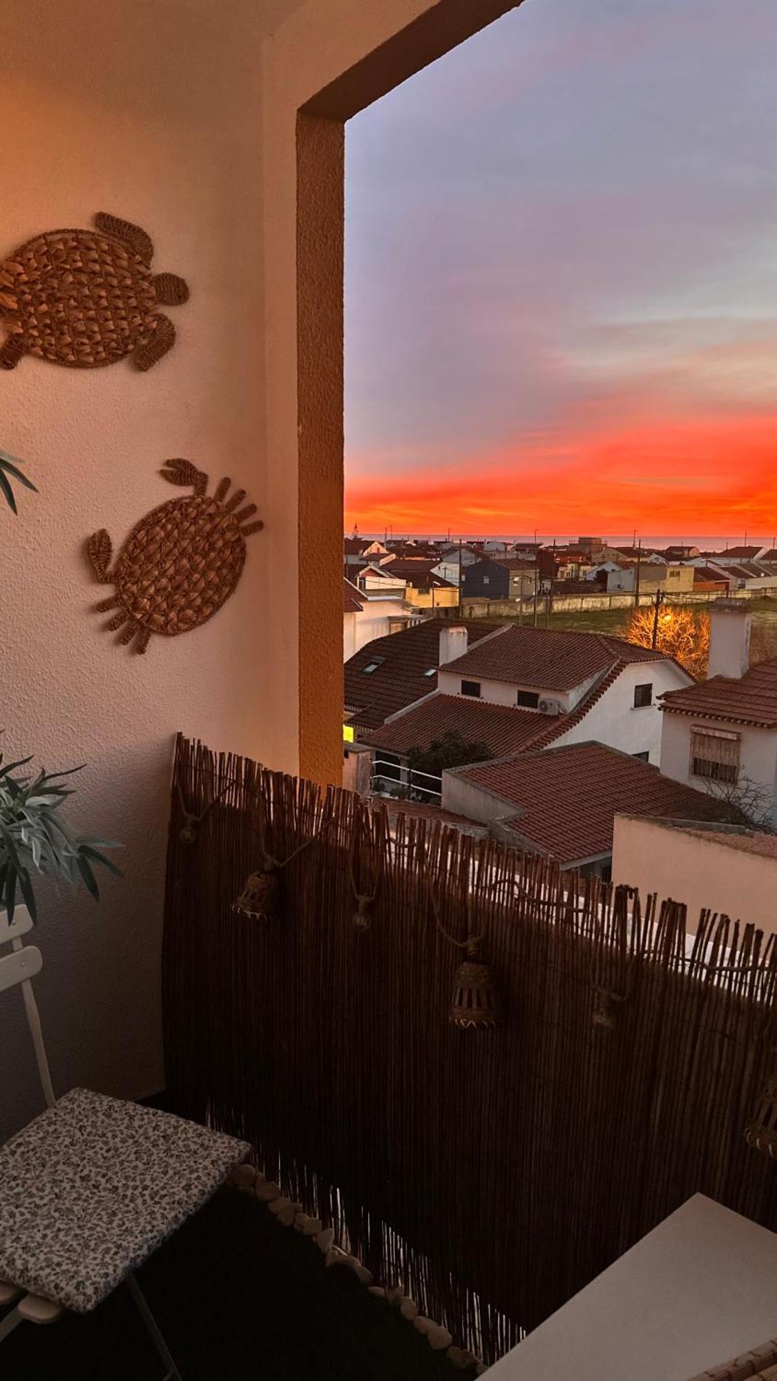 1-Bedroom Sea View Apartment With Private Balcony Costa Da Caparica, Just 5 Minutes From The Beach Costa da Caparica Exterior photo