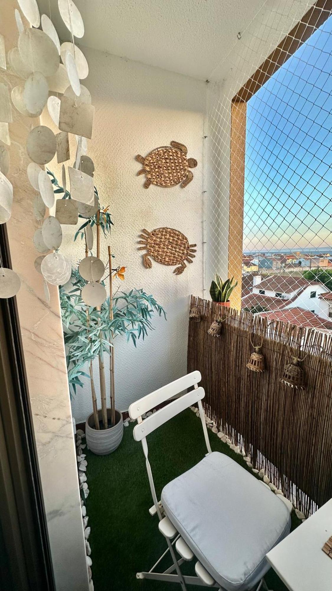 1-Bedroom Sea View Apartment With Private Balcony Costa Da Caparica, Just 5 Minutes From The Beach Costa da Caparica Exterior photo
