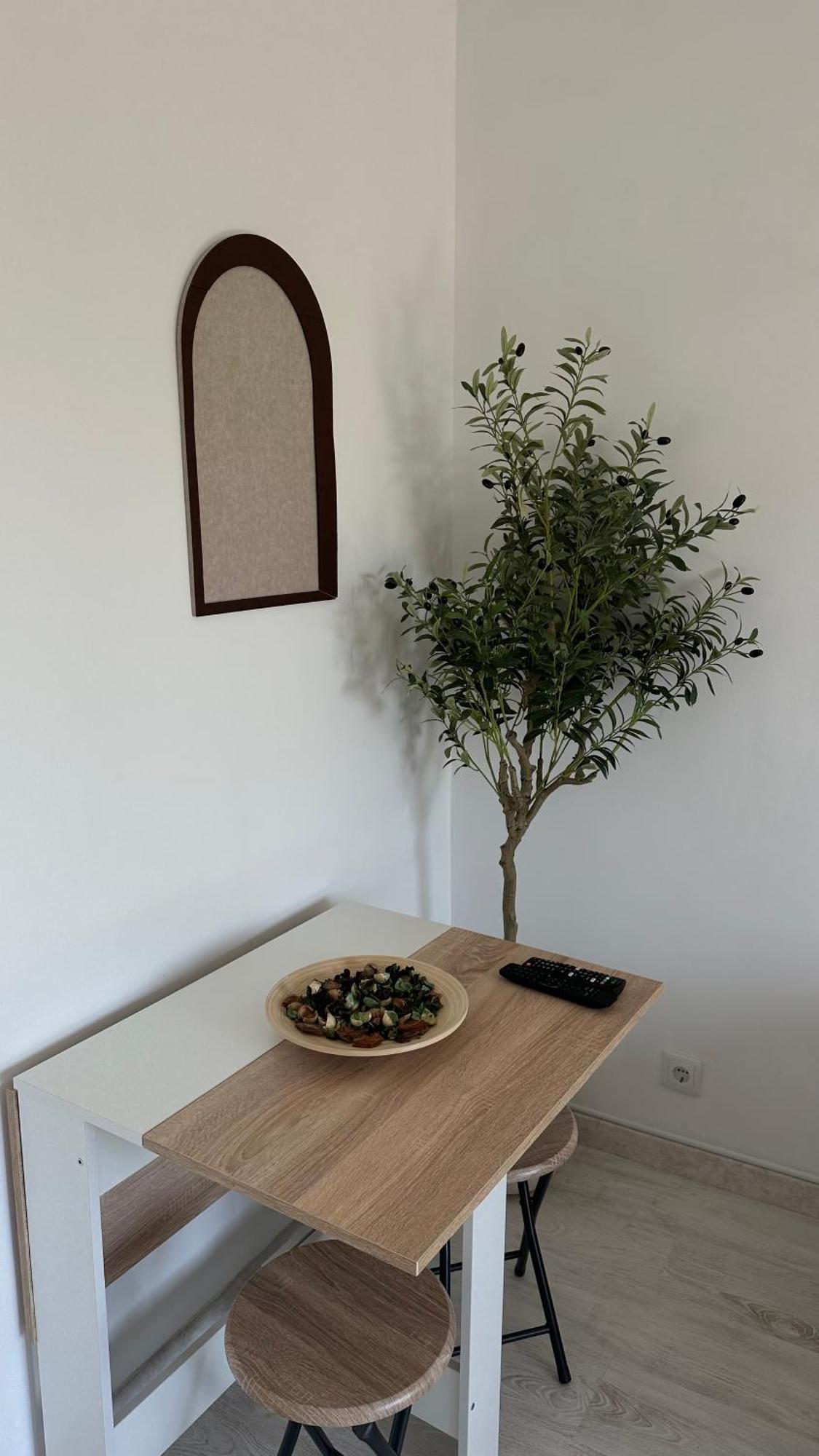 1-Bedroom Sea View Apartment With Private Balcony Costa Da Caparica, Just 5 Minutes From The Beach Costa da Caparica Exterior photo